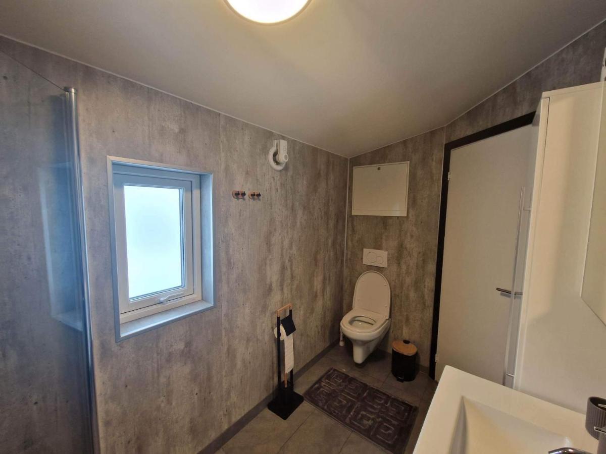 Northern Living 1 Room With Shared Bathroom Τρόμσο Εξωτερικό φωτογραφία